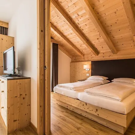 Bel Pre Apartment Stern